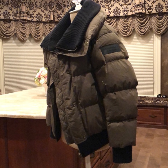 Jacket - Picture 2 of 8